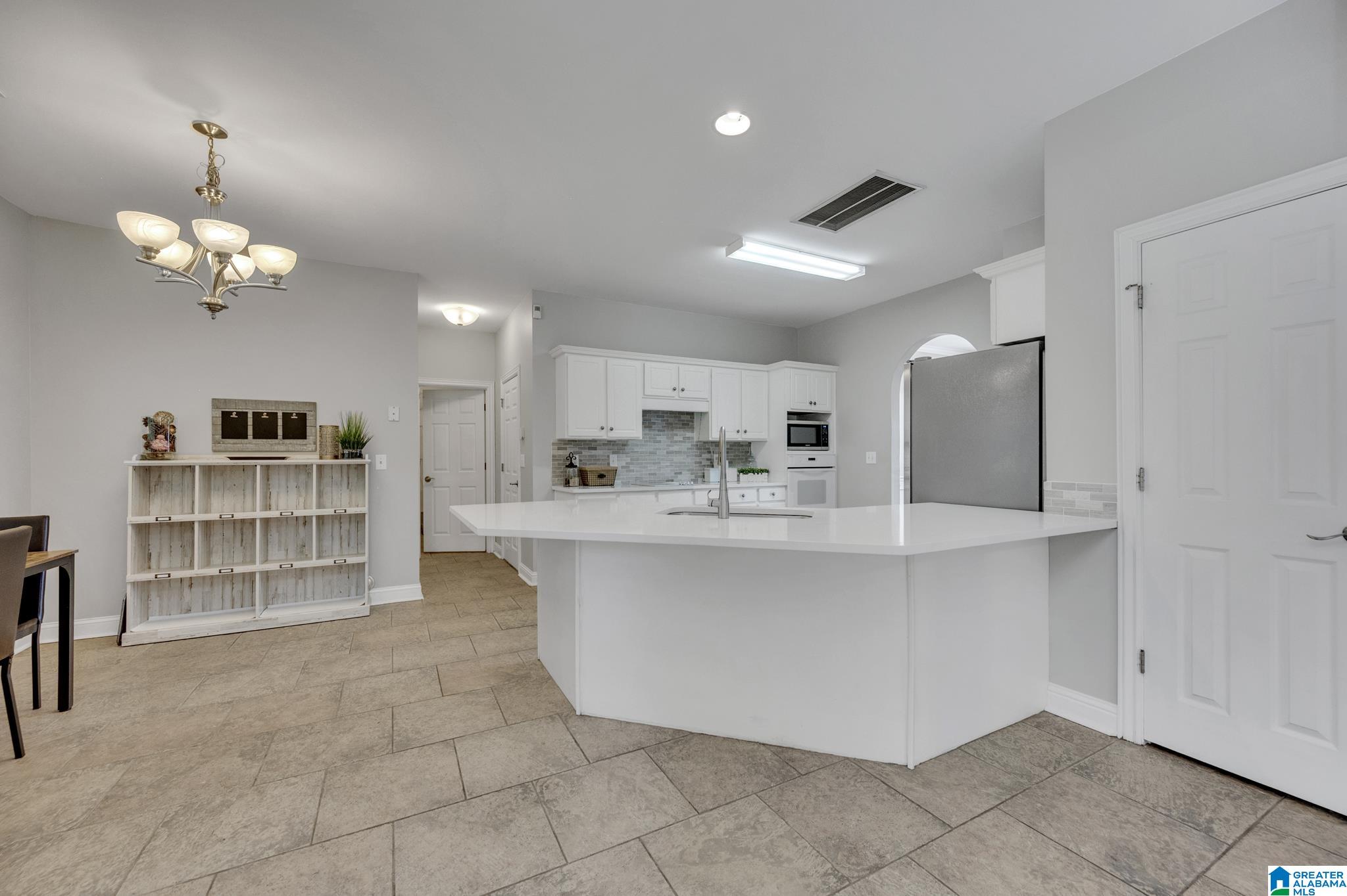 1039 Oak Meadows Road Birmingham, AL 35242 - Photo 4 of 19