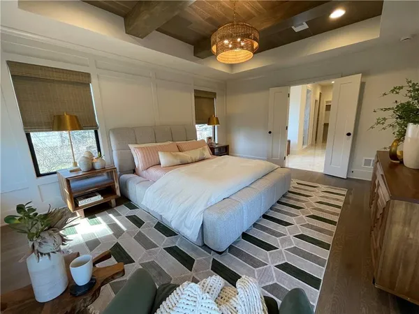 $1,400,000 | 5125 West 73rd Street, Prairie Village, KS 66208