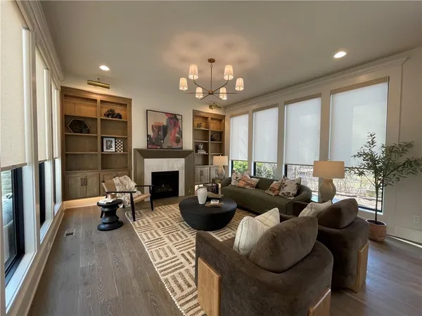 $1,400,000 | 5125 West 73rd Street, Prairie Village, KS 66208