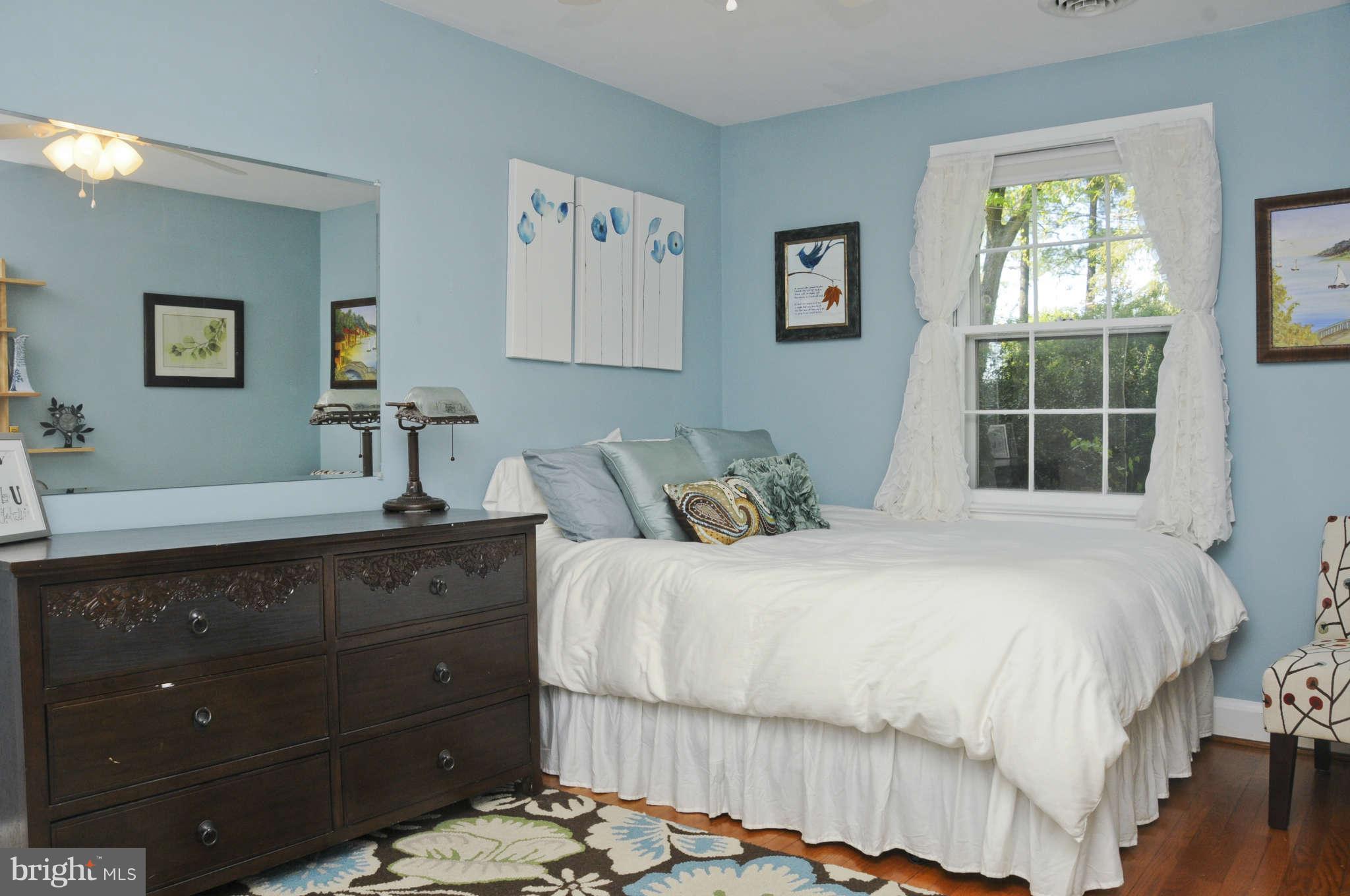 138 Woodberry Road Northeast Leesburg, VA 20176 - Photo 15 of 30 Bedroom