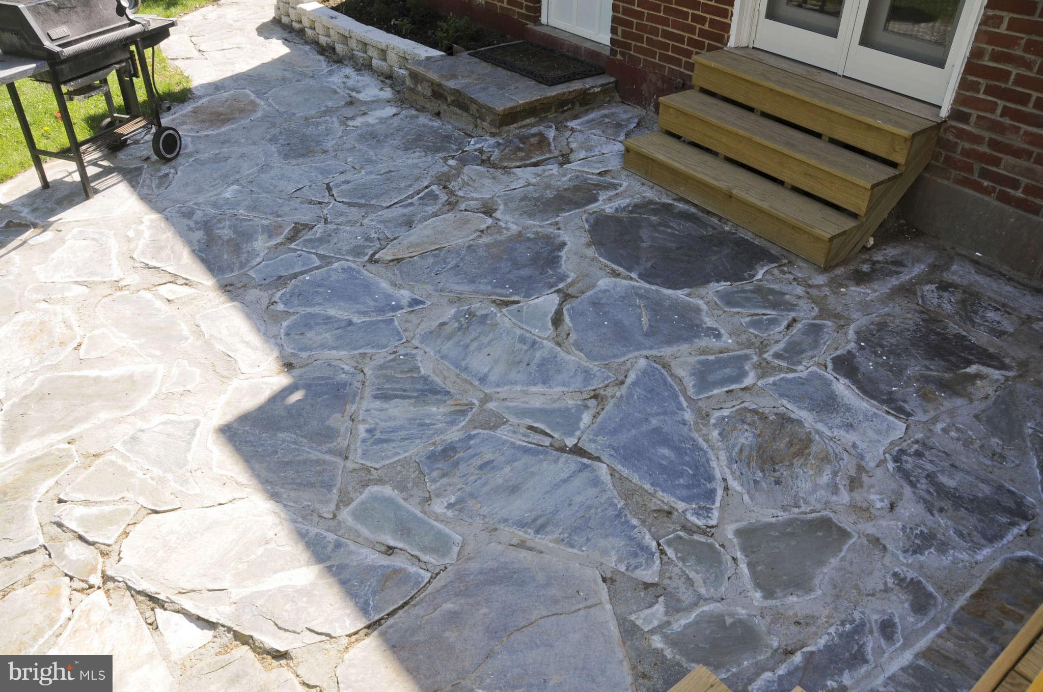 138 Woodberry Road Northeast Leesburg, VA 20176 - Photo 25 of 30 Exterior (Rear)