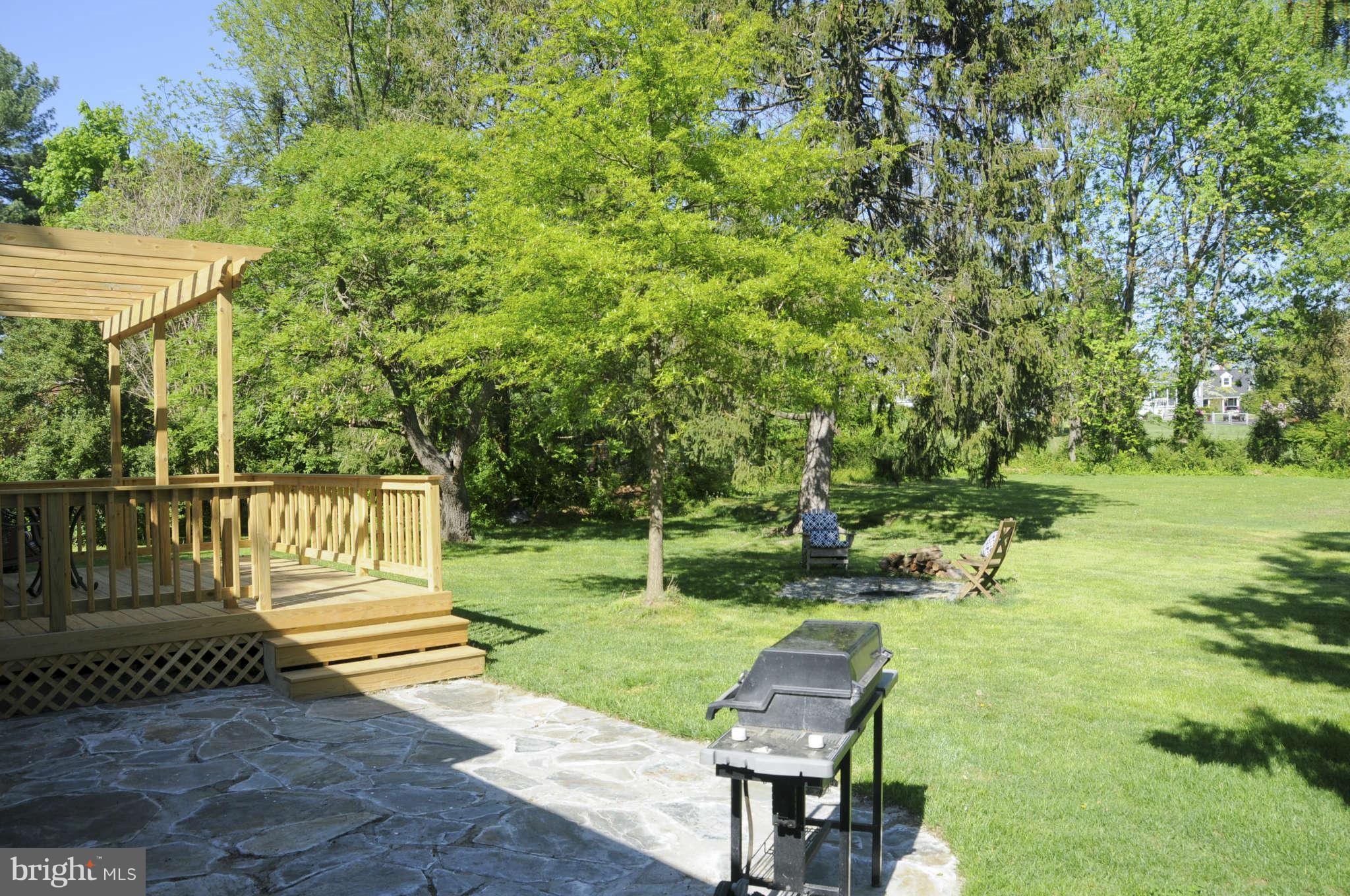 138 Woodberry Road Northeast Leesburg, VA 20176 - Photo 27 of 30 Exterior (Rear)