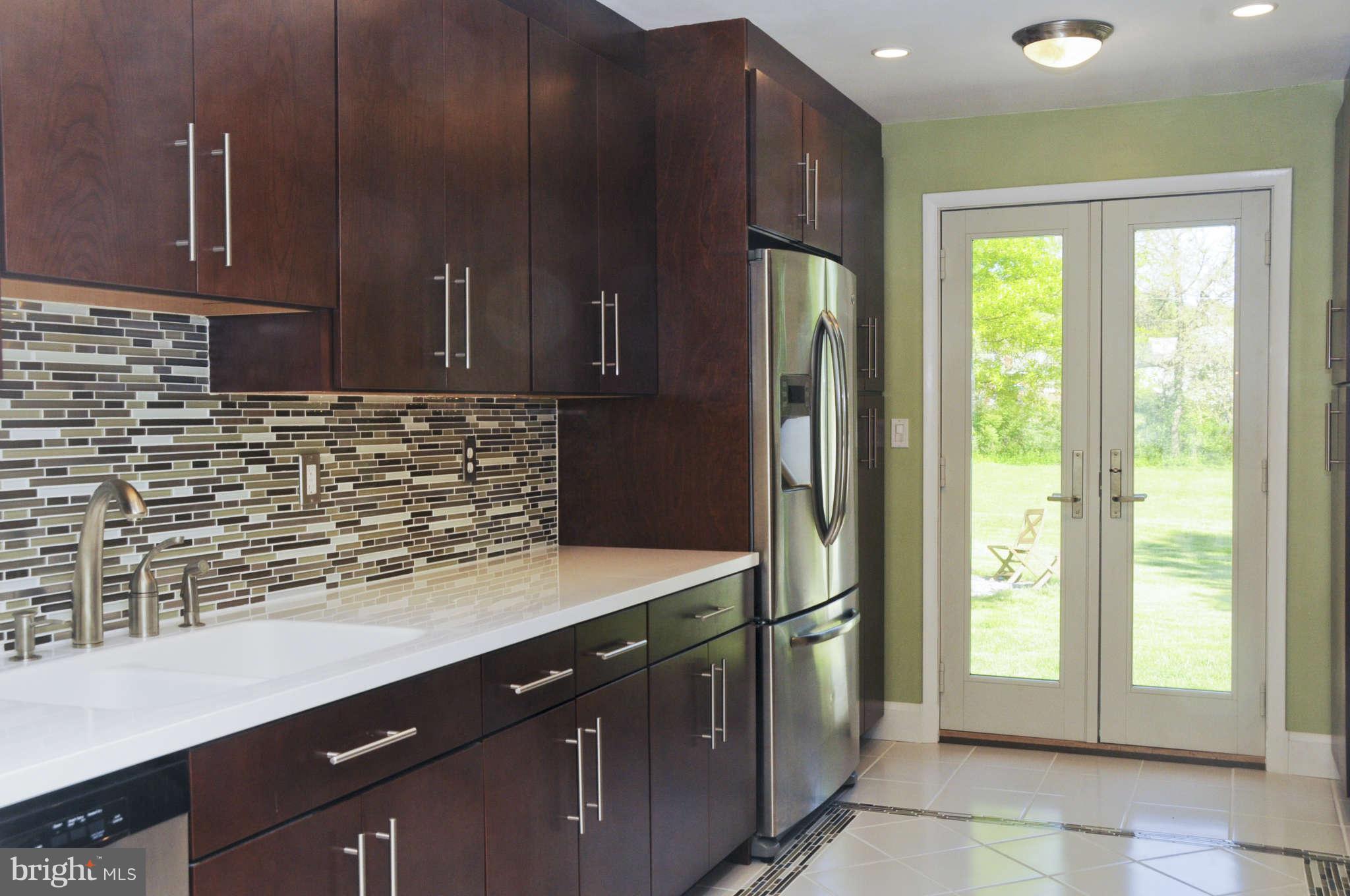 138 Woodberry Road Northeast Leesburg, VA 20176 - Photo 10 of 30 Kitchen