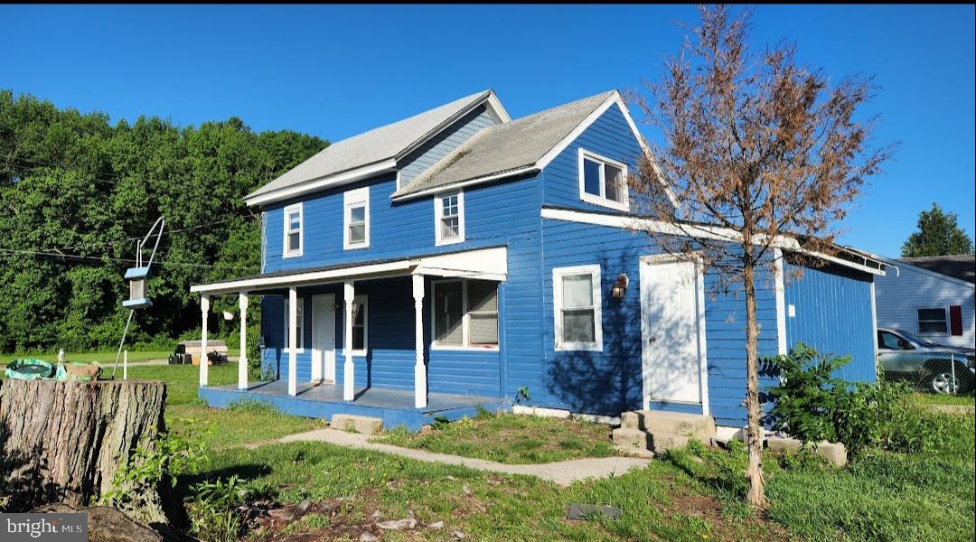 20 Church Landing Road Pennsville, NJ 08070 - Photo 18 of 22 front view of a house with a yard