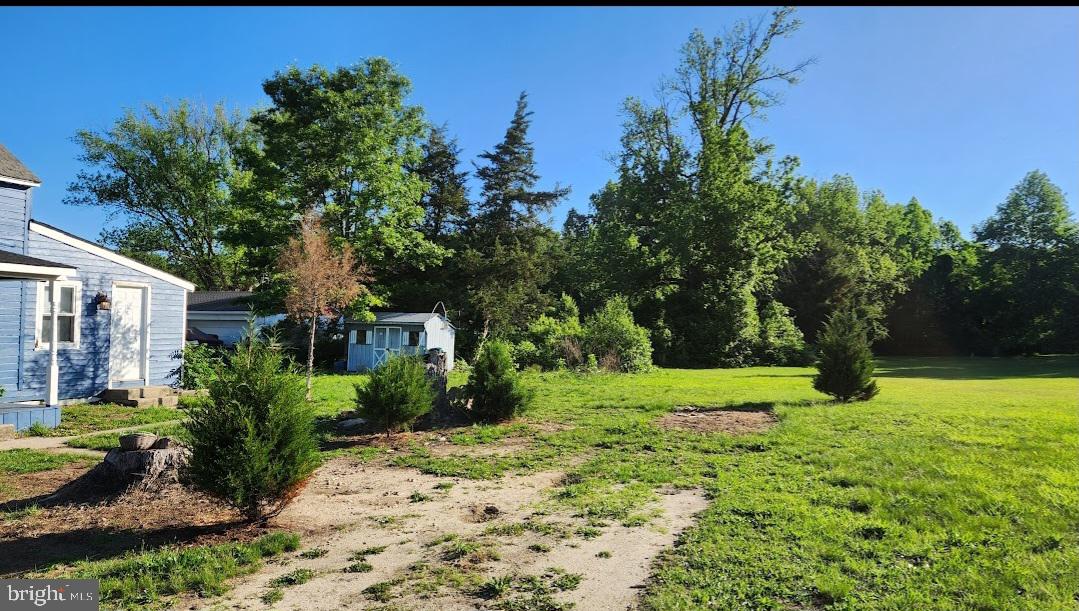 20 Church Landing Road Pennsville, NJ 08070 - Photo 20 of 22 a view of backyard with green space