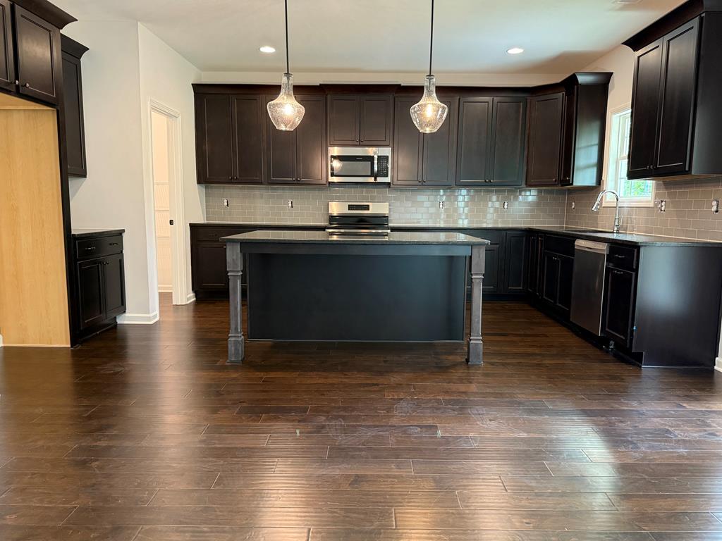 42 Lee Road Phenix City, AL 36870 - Photo 12 of 38 Gallery Image 12