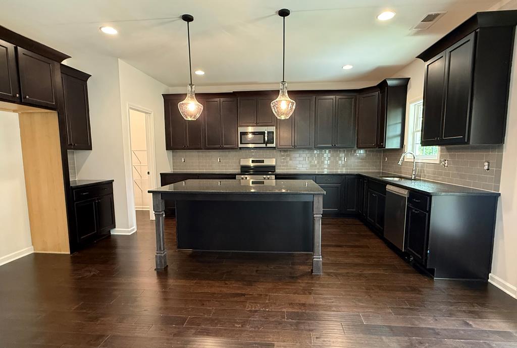 42 Lee Road Phenix City, AL 36870 - Photo 8 of 38 Gallery Image 8
