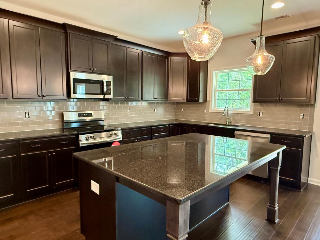 42 Lee Road Phenix City, AL 36870 - Photo 10 of 38 Gallery Image 10