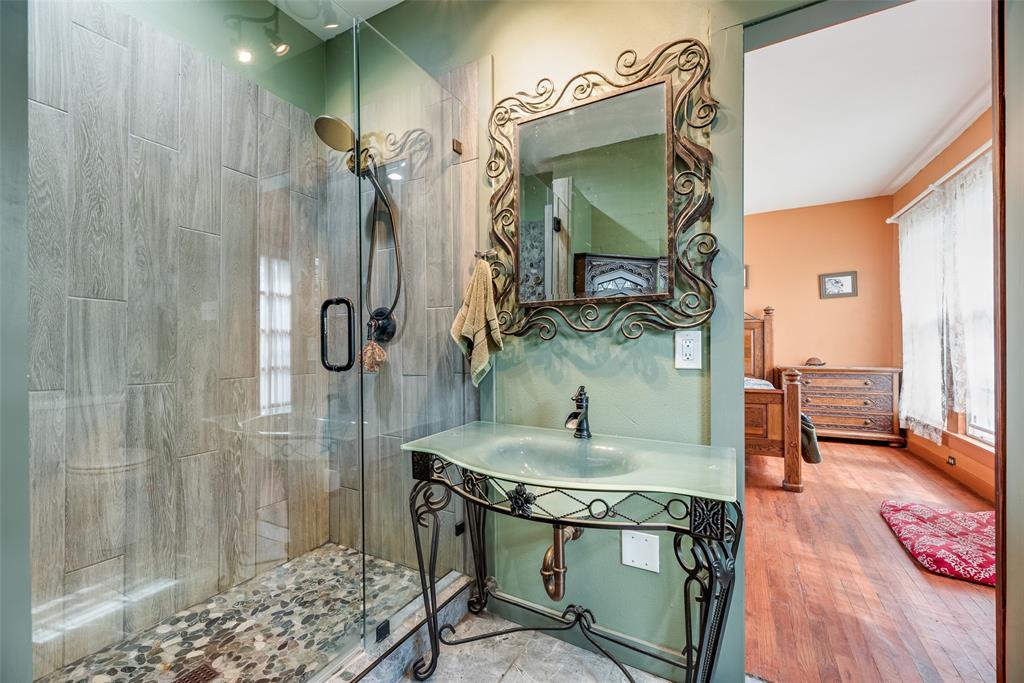 508 Martin Lane Euless, TX 76040 - Photo 23 of 34