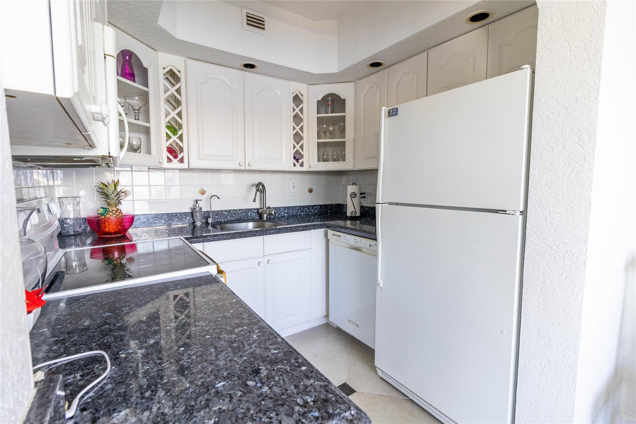 1201 South Riverside Drive, Unit 206 Pompano Beach, FL 33062 - Photo 15 of 27 Photo 15