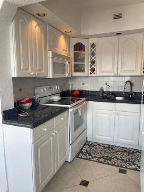 1201 South Riverside Drive, Unit 206 Pompano Beach, FL 33062 - Photo 16 of 27 Photo 16