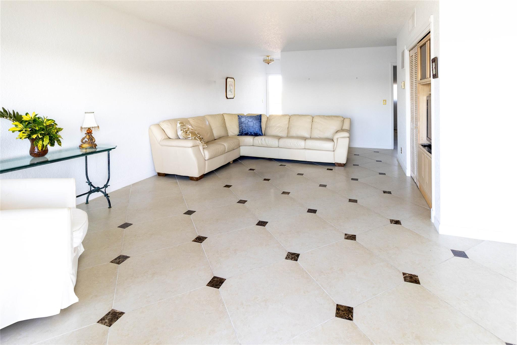 1201 South Riverside Drive, Unit 206 Pompano Beach, FL 33062 - Photo 21 of 27 Spacious living are