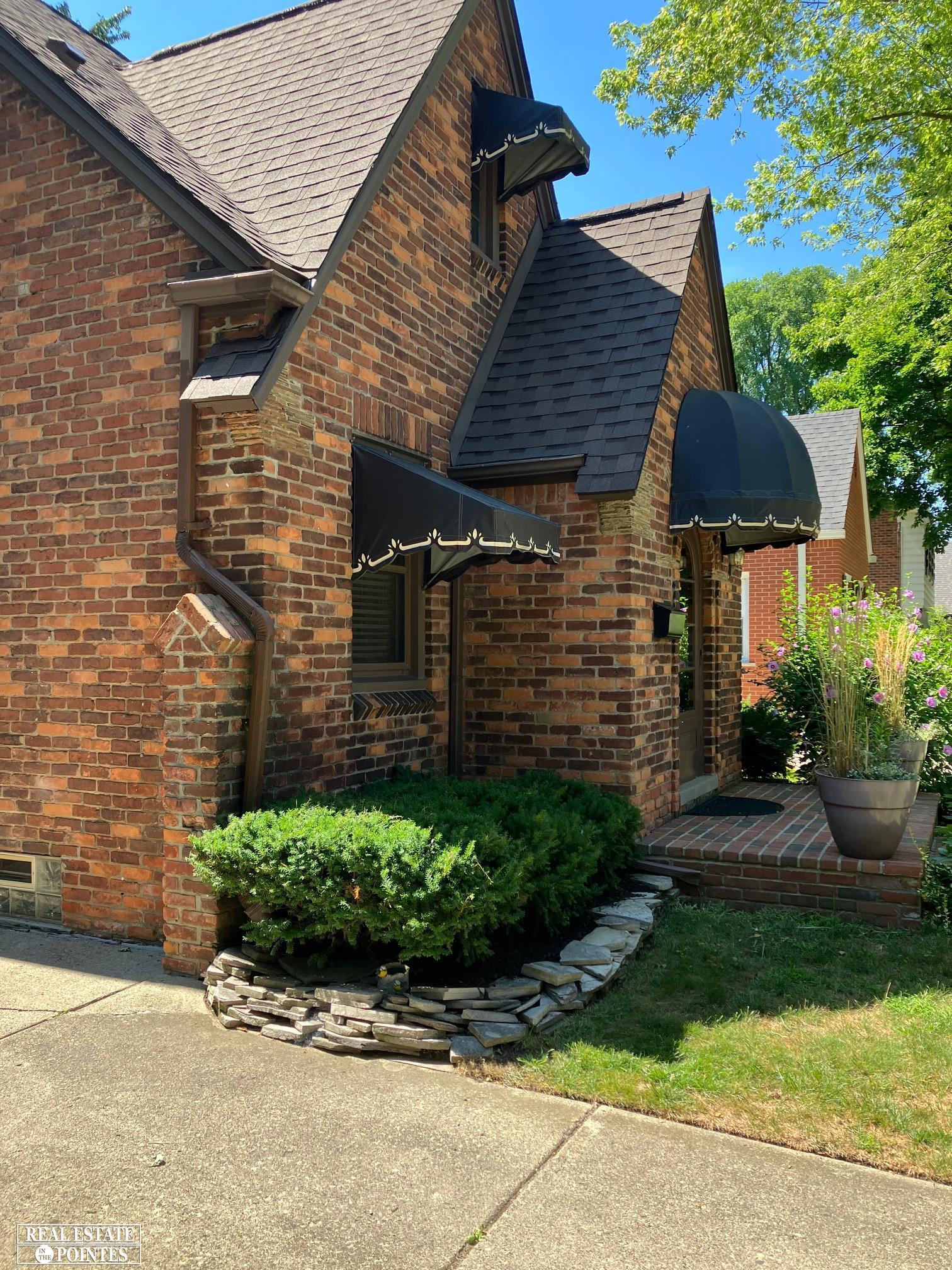 305 Kerby Road Grosse Pointe Farms, MI 48236 - Photo 33 of 40