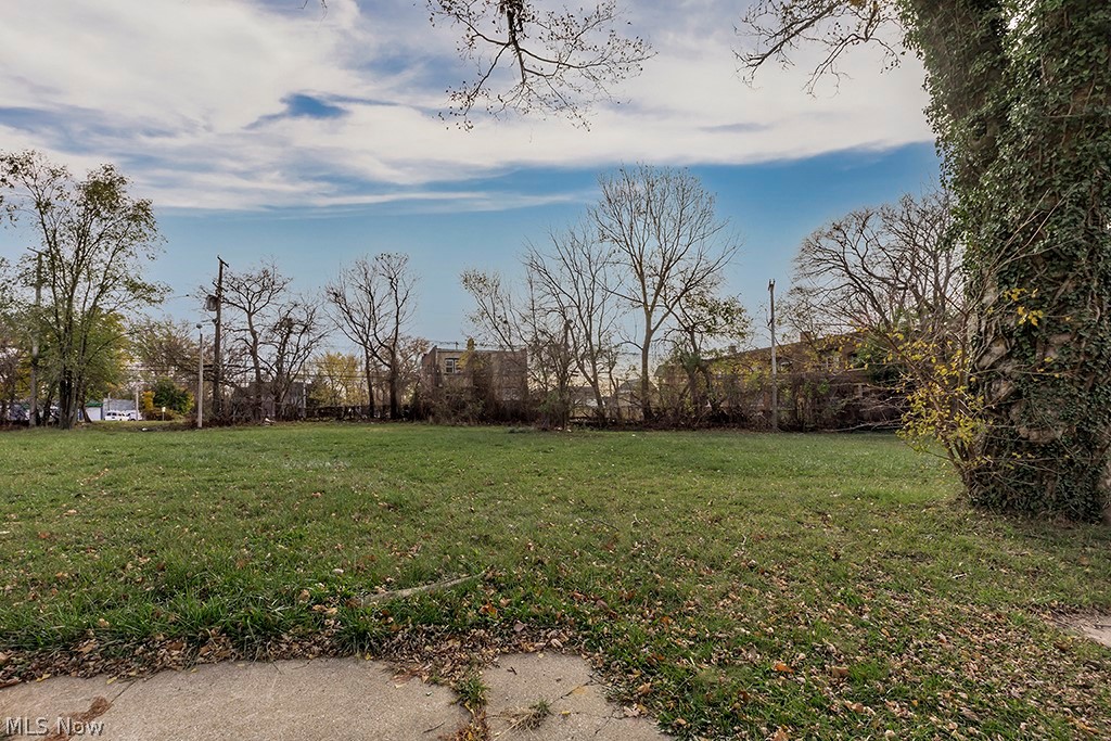 13614 Glenside Road Cleveland, OH 44110 - Photo 1 of 3