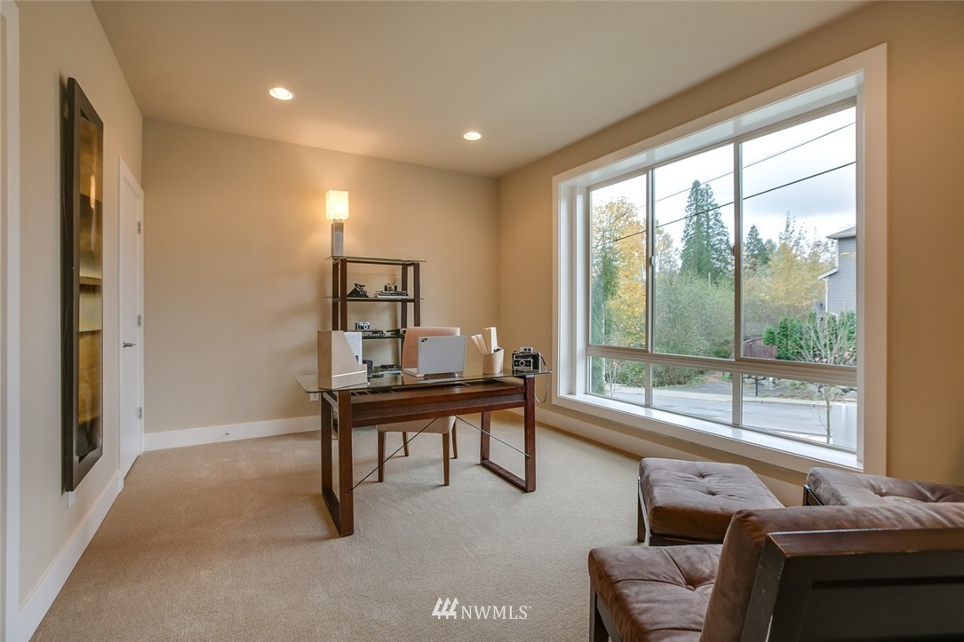 15259 Southeast 132nd Street Renton, WA 98059 - Photo 4 of 21