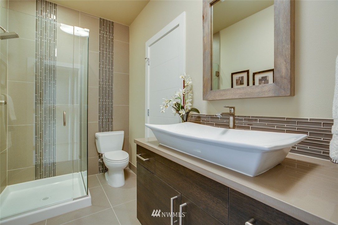 15259 Southeast 132nd Street Renton, WA 98059 - Photo 6 of 21