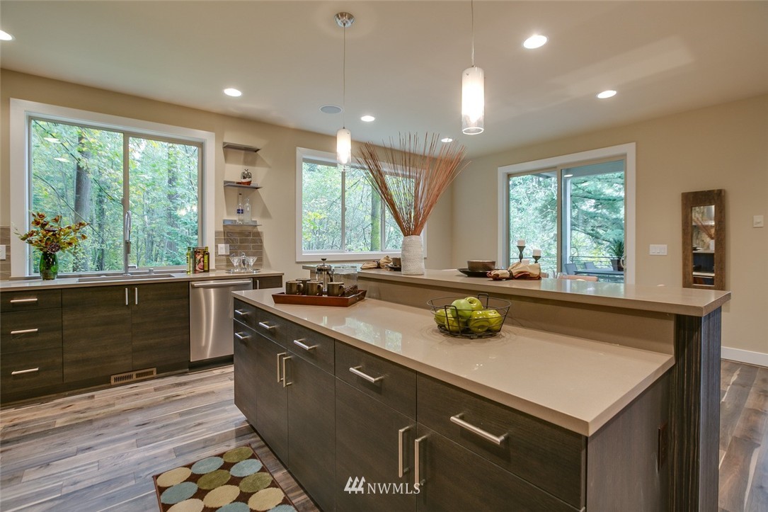 15259 Southeast 132nd Street Renton, WA 98059 - Photo 9 of 21