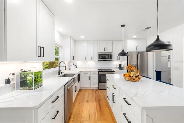 $649,997 | 1930 Hilltop Drive, Mount Dora, FL 32757