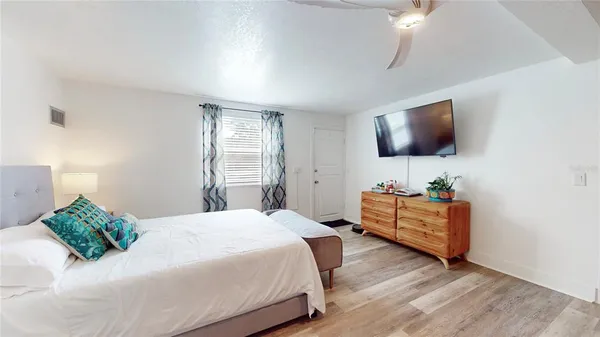 $649,997 | 1930 Hilltop Drive, Mount Dora, FL 32757