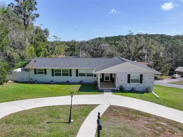 $649,997 | 1930 Hilltop Drive, Mount Dora, FL 32757