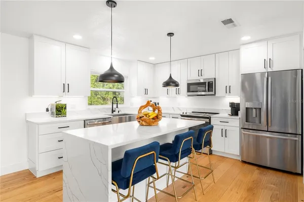 $649,997 | 1930 Hilltop Drive, Mount Dora, FL 32757