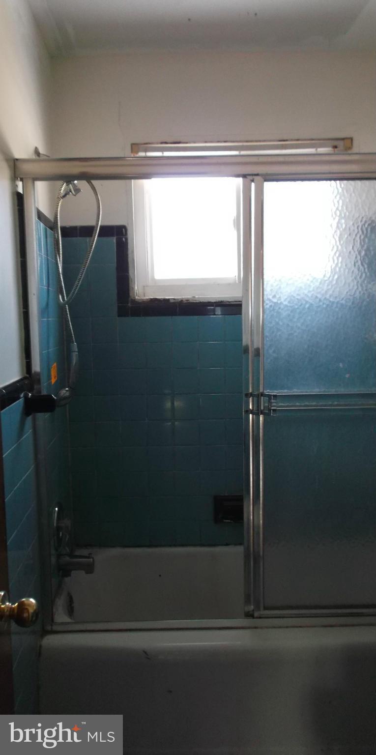 1309 Dilston Road Silver Spring, MD 20903 - Photo 10 of 14 Bath