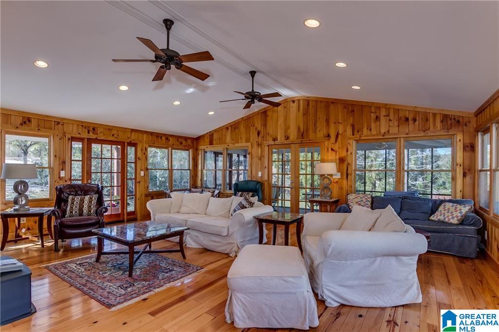 17194 Searcy Road Northport, AL 35475 - Photo 7 of 27