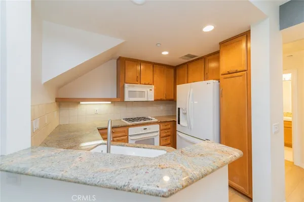 $4,200 | 108 Jadestone, Irvine, CA 92603