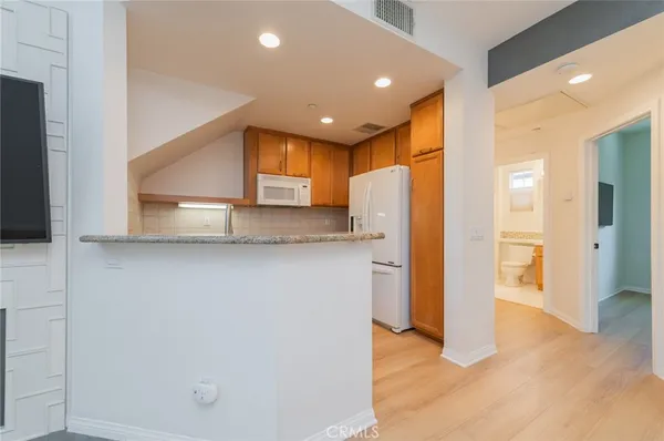 $4,200 | 108 Jadestone, Irvine, CA 92603