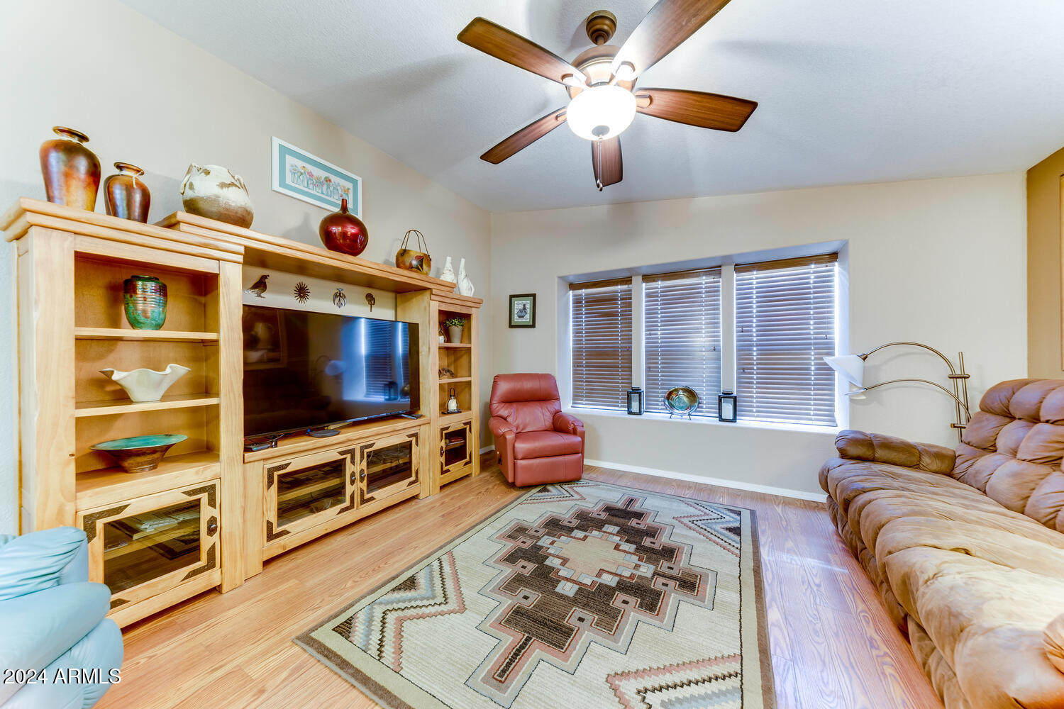 17200 West Bell Road, Unit 91 Surprise, AZ 85374 - Photo 3 of 26 HT Lot 91 Snugglewide (6)