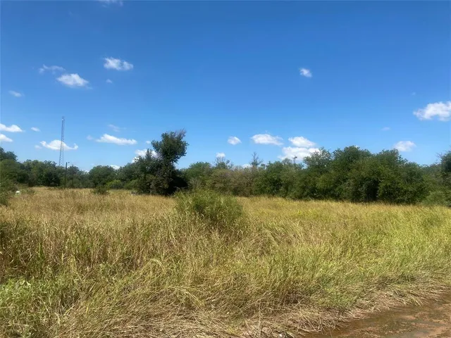 a view of an ocean from a lake