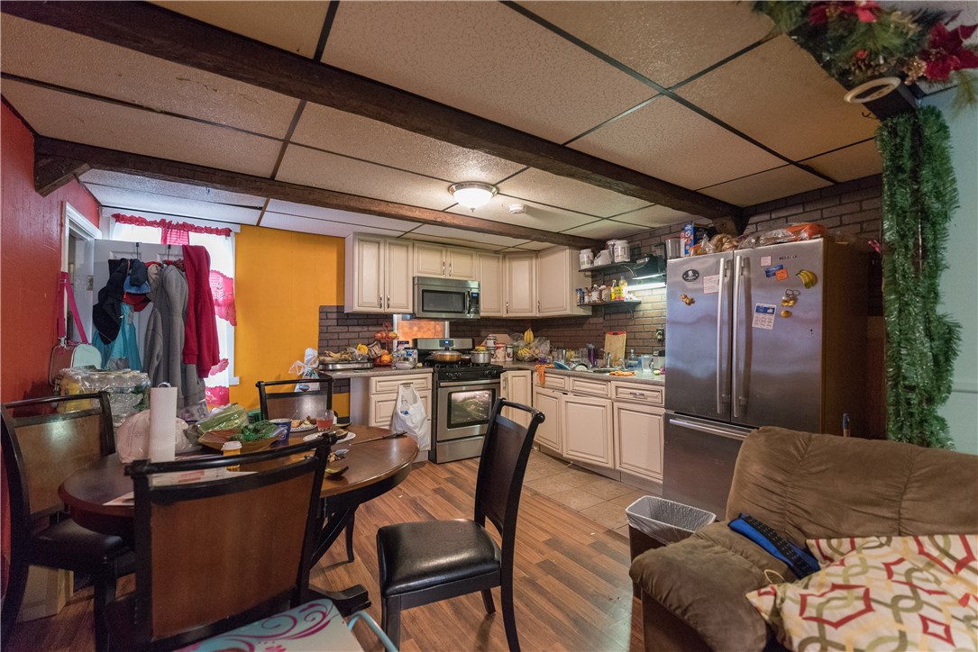 146 Arnold Street Woonsocket, RI 02895 - Photo 11 of 23 Gallery Image 11