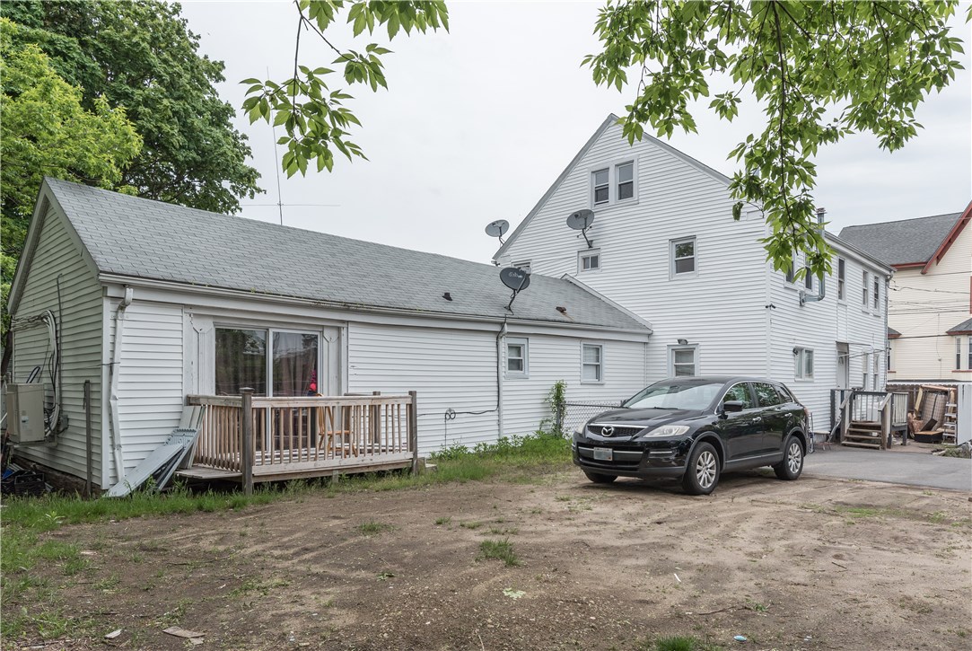 146 Arnold Street Woonsocket, RI 02895 - Photo 5 of 23 Gallery Image 5