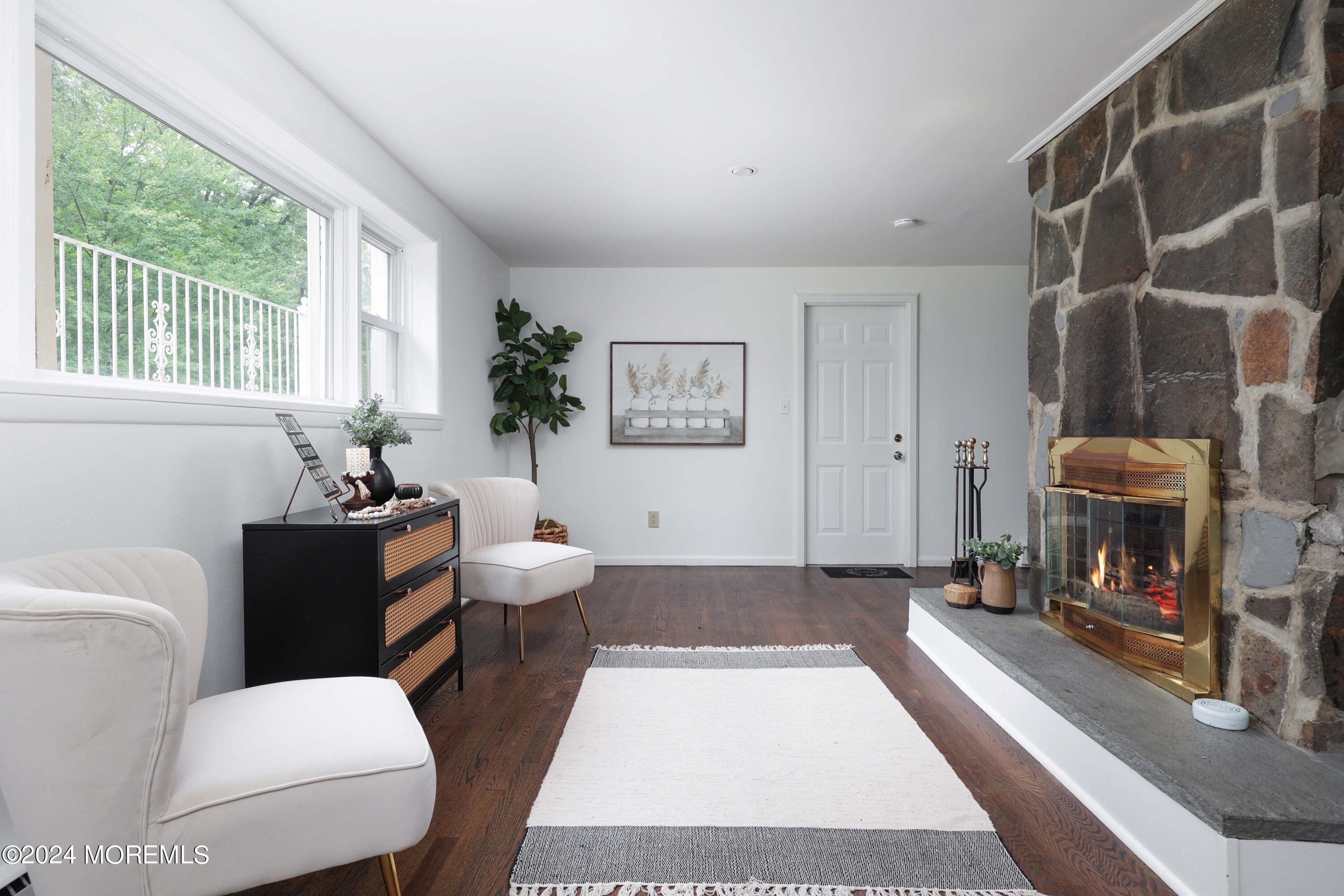 42 Brown Road Morganville, NJ 07751 - Photo 4 of 43 758A0411