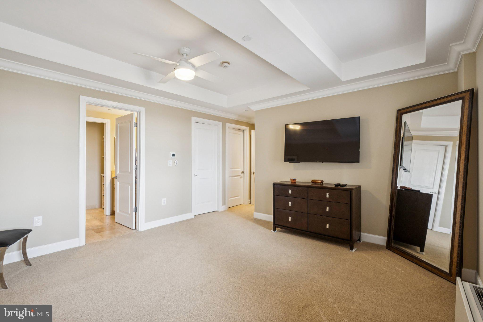 1701 Locust Street, Unit 1512 Philadelphia, PA 19103 - Photo 13 of 30