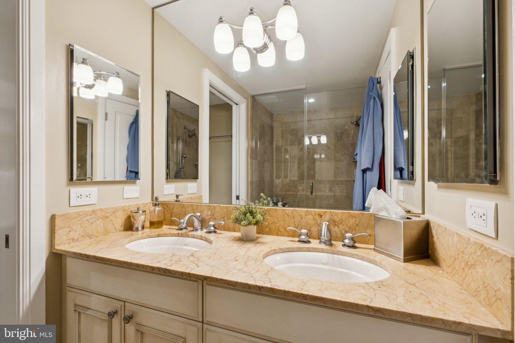 1701 Locust Street, Unit 1512 Philadelphia, PA 19103 - Photo 14 of 30