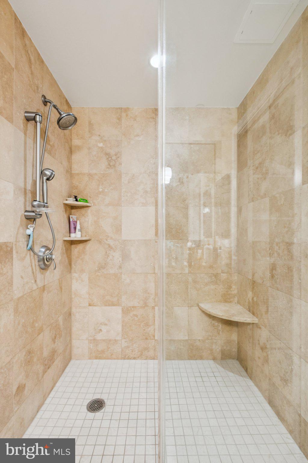 1701 Locust Street, Unit 1512 Philadelphia, PA 19103 - Photo 15 of 30