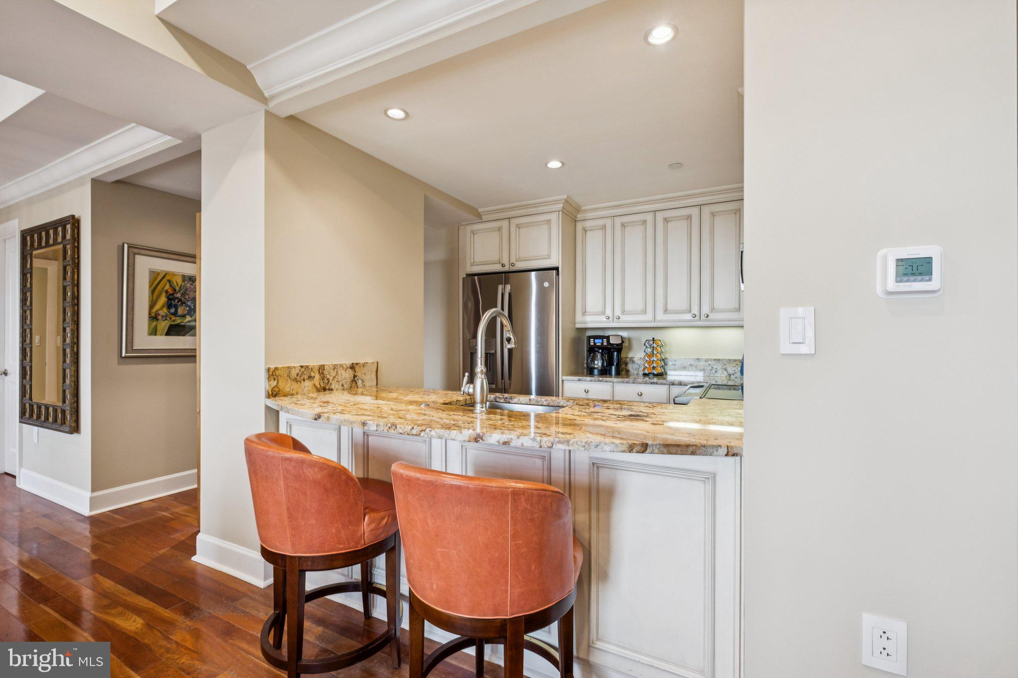 1701 Locust Street, Unit 1512 Philadelphia, PA 19103 - Photo 5 of 30