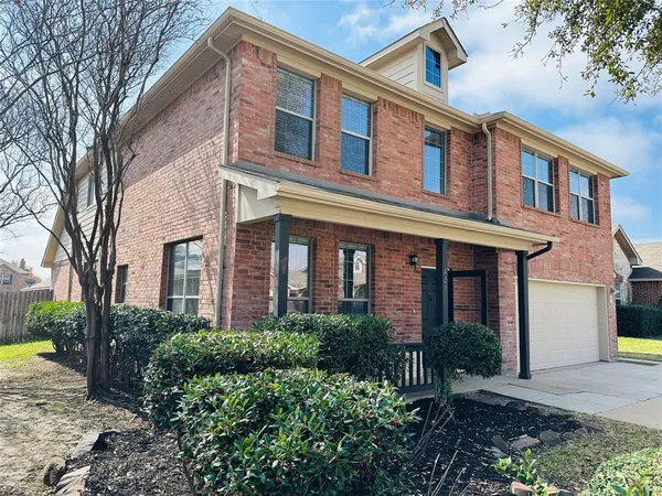$2,350 | 421 Sandy Creek Drive, Fort Worth, TX 76131