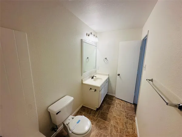 $2,350 | 421 Sandy Creek Drive, Fort Worth, TX 76131