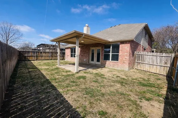 $2,350 | 421 Sandy Creek Drive, Fort Worth, TX 76131
