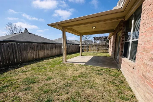 $2,350 | 421 Sandy Creek Drive, Fort Worth, TX 76131