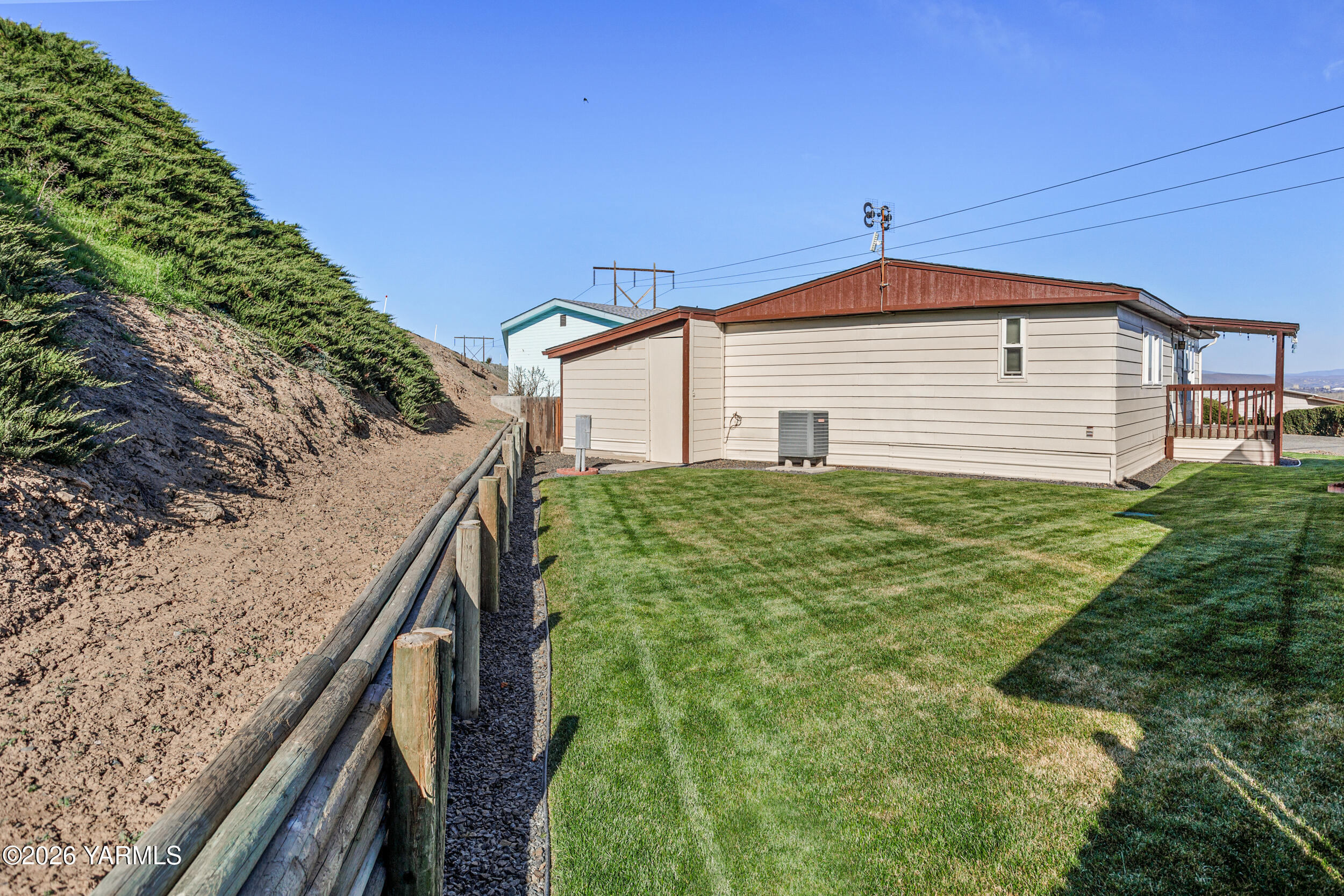 300 Alps Road, Unit 1052 Moxee, WA 98936 - Photo 20 of 25 300Alps#1052_27