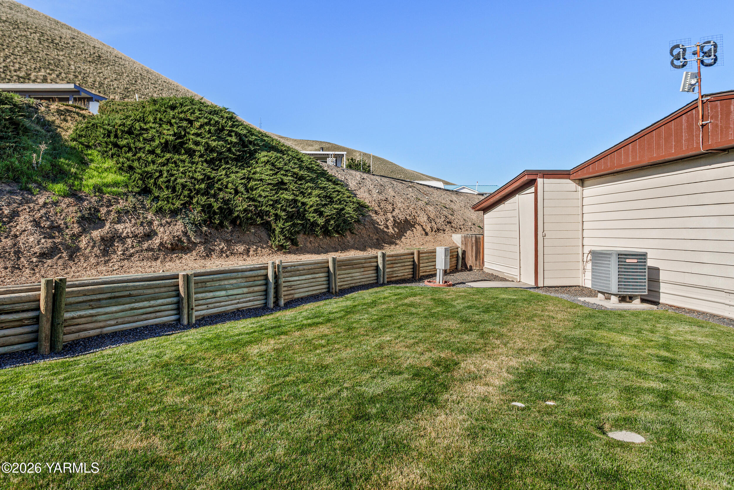 300 Alps Road, Unit 1052 Moxee, WA 98936 - Photo 21 of 25 300Alps#1052_28