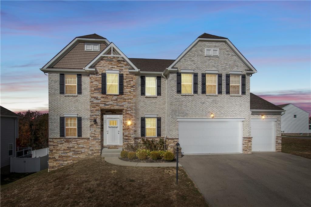 Welcome to 601 Aberdeen Court.  Move-in condition, light neutral dcor.  In the conveniently located neighborhood of Foxwood Knolls