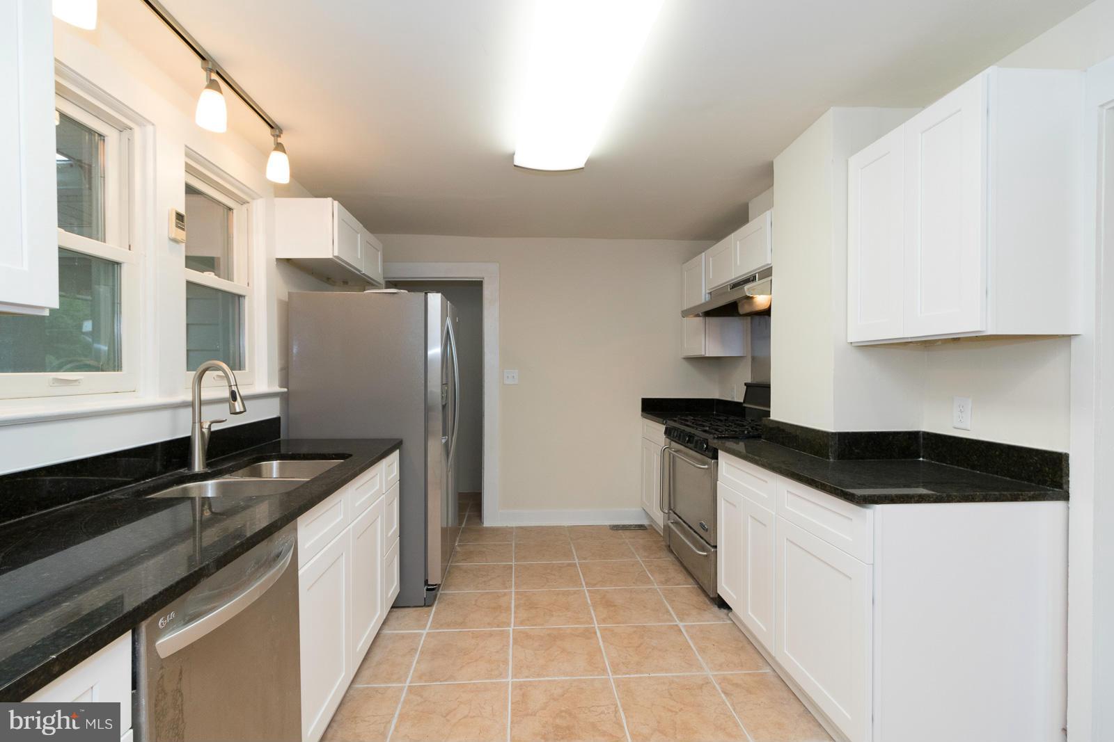 9182 Dahlgren Road King George, VA 22485 - Photo 22 of 30 Kitchen