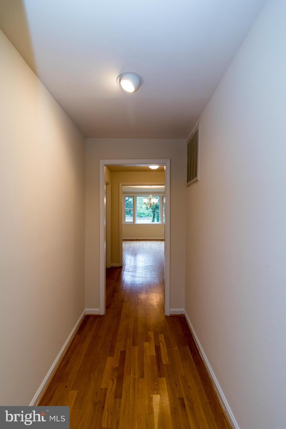 9182 Dahlgren Road King George, VA 22485 - Photo 10 of 30 Interior (General)