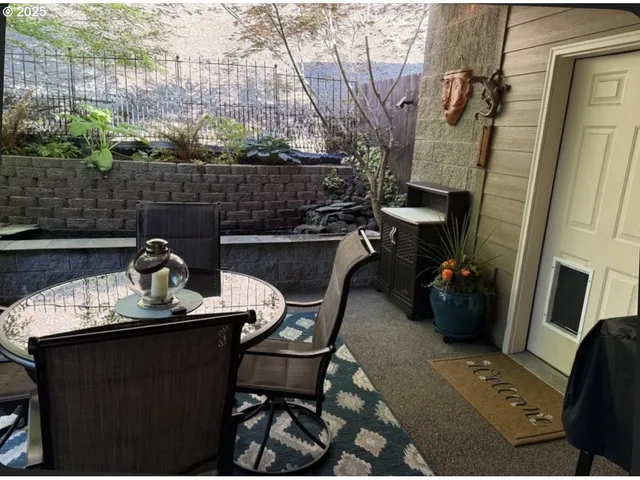 a view of statue in the garden