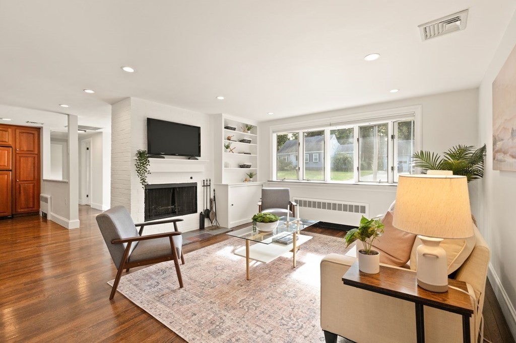 45 Balfour Street Lexington, MA 02421 - Photo 4 of 24 Gallery Image 4
