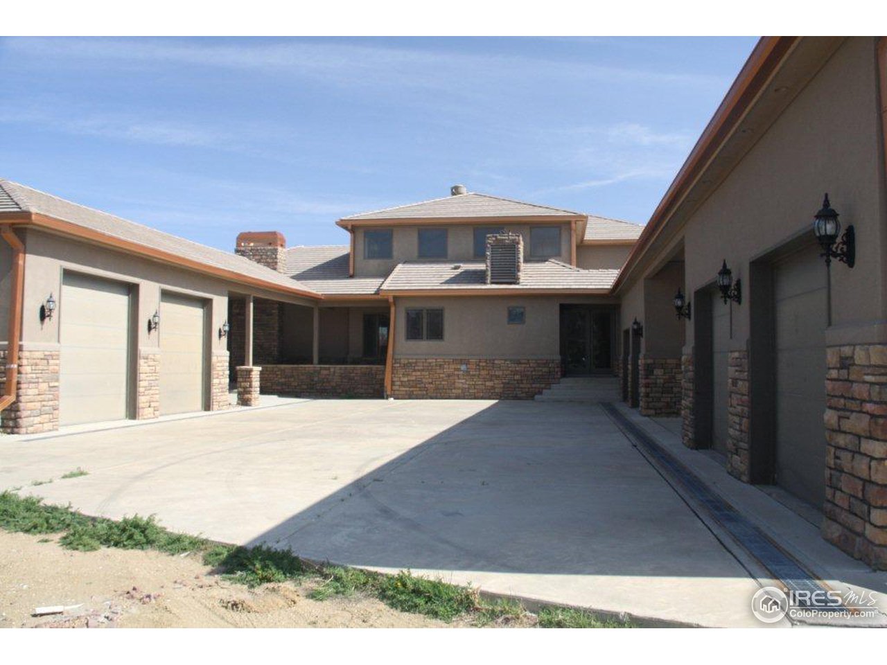 5385 Lookout Ridge Drive Boulder, CO 80301 - Photo 4 of 24 a front view of a house with a yard